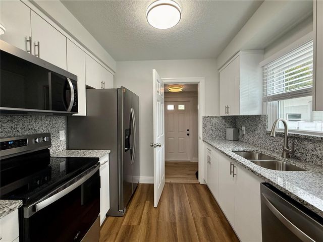 901 W CONCORD STREET, Orlando, FL 32805