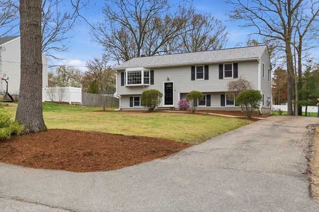 42 Bayberry Rd, Abington, MA 02351