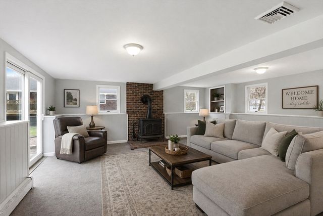 42 Bayberry Rd, Abington, MA 02351
