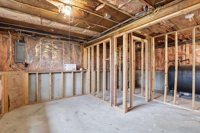 42 Bayberry Rd, Abington, MA 02351