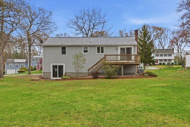 42 Bayberry Rd, Abington, MA 02351