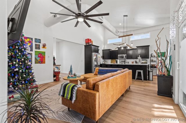 11817 Maximus Lane, Kingston, OK 73439