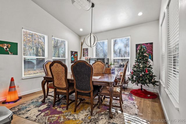 11817 Maximus Lane, Kingston, OK 73439