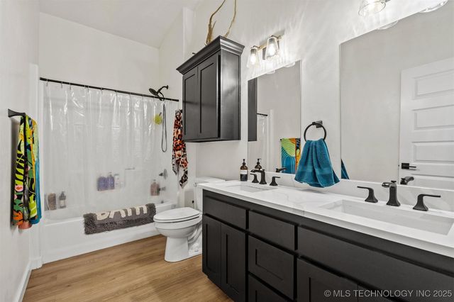 11817 Maximus Lane, Kingston, OK 73439