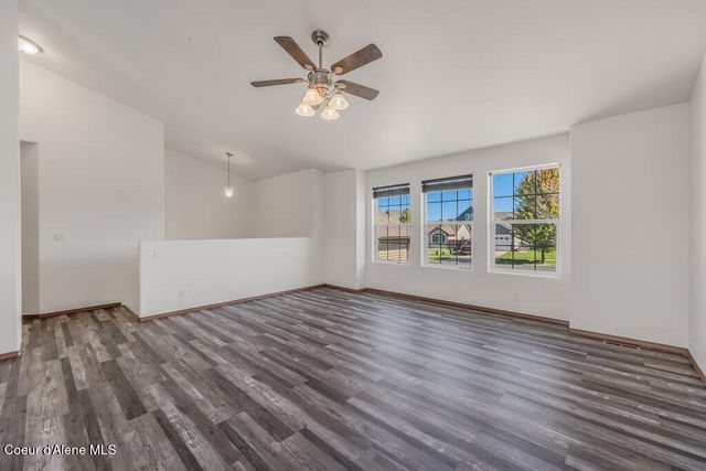 3141 E Thrush DR, Post Falls, ID 83854