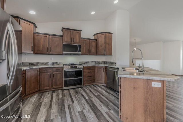 3141 E Thrush DR, Post Falls, ID 83854