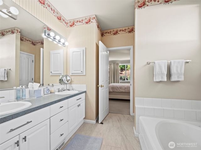 5928 61st Avenue W, University Place, WA 98467