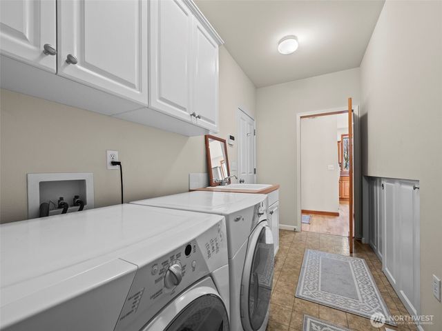 5928 61st Avenue W, University Place, WA 98467