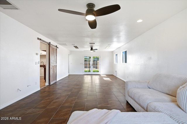 686 W 22ND Avenue, Apache Junction, AZ 85120