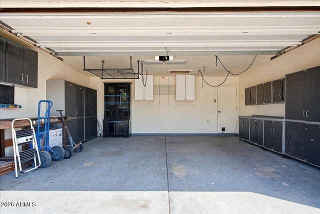 686 W 22ND Avenue, Apache Junction, AZ 85120