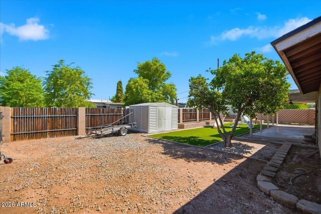 686 W 22ND Avenue, Apache Junction, AZ 85120