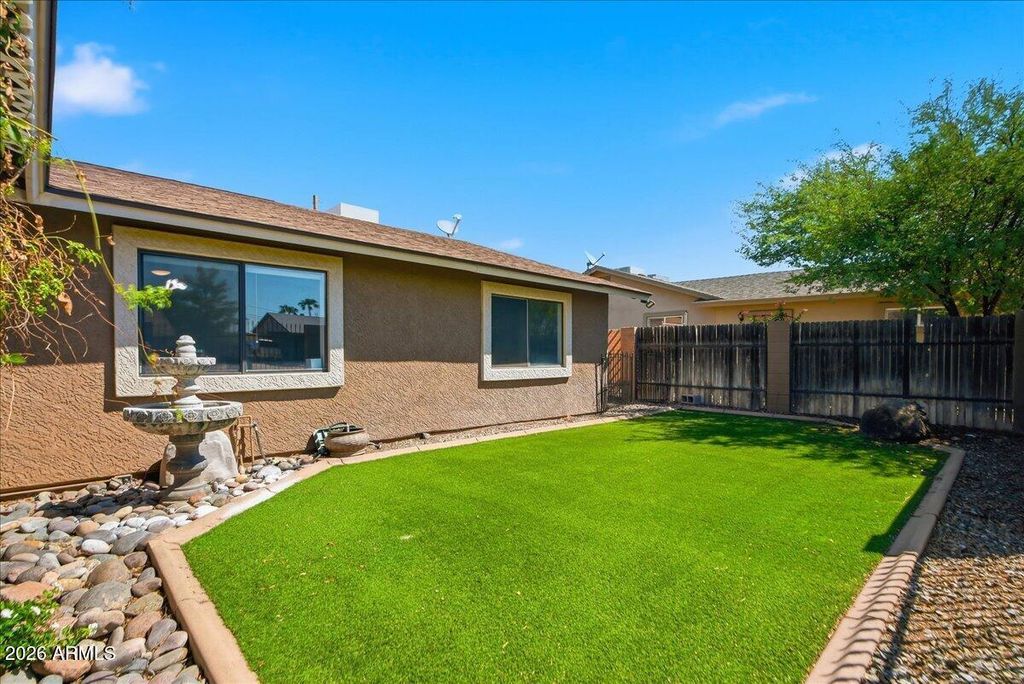 686 W 22ND Avenue, Apache Junction, AZ 85120 — photo 3