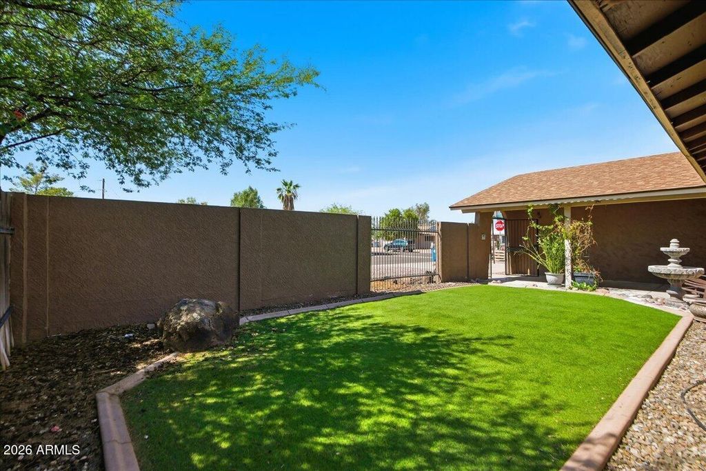 686 W 22ND Avenue, Apache Junction, AZ 85120 — photo 4