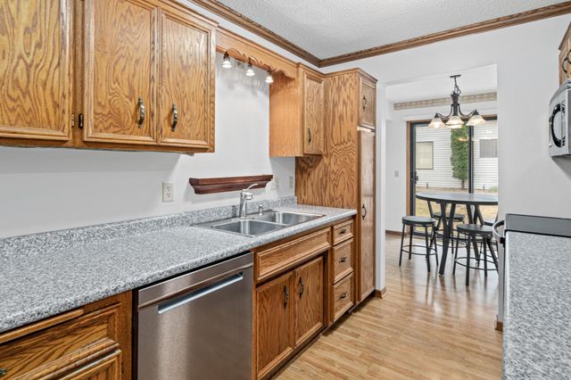 8574 134th Street W, Apple Valley, MN 55124