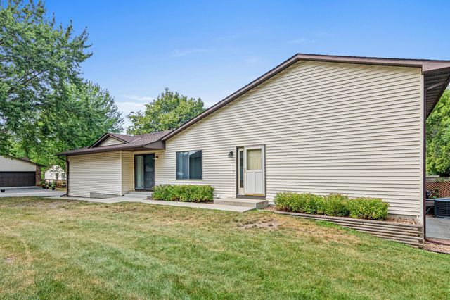 8574 134th Street W, Apple Valley, MN 55124