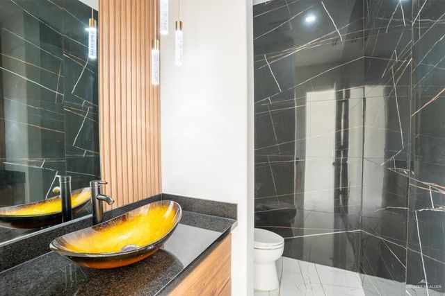 2228 S 45th Street, Mcallen, TX 78503