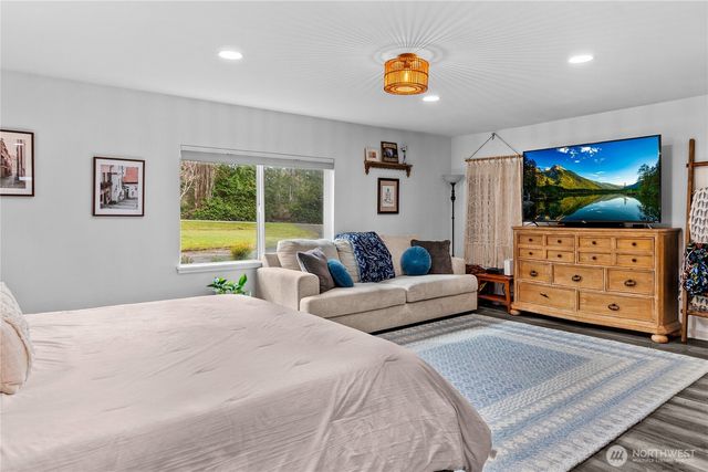 3220 79th Avenue NW, Olympia, WA 98502