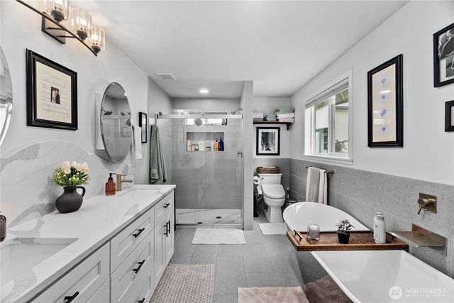 3220 79th Avenue NW, Olympia, WA 98502