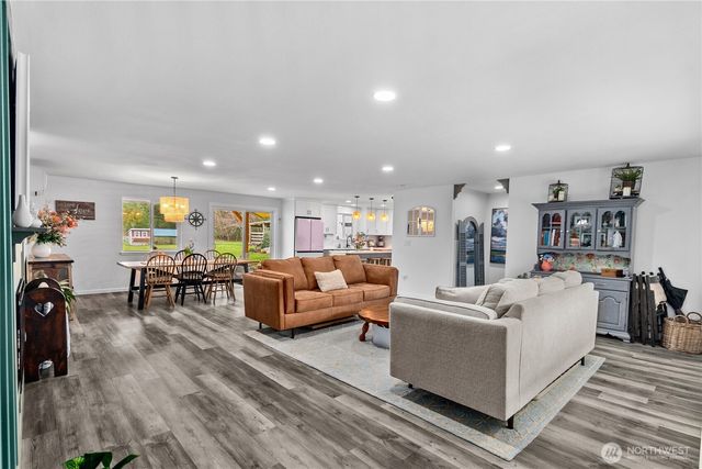 3220 79th Avenue NW, Olympia, WA 98502