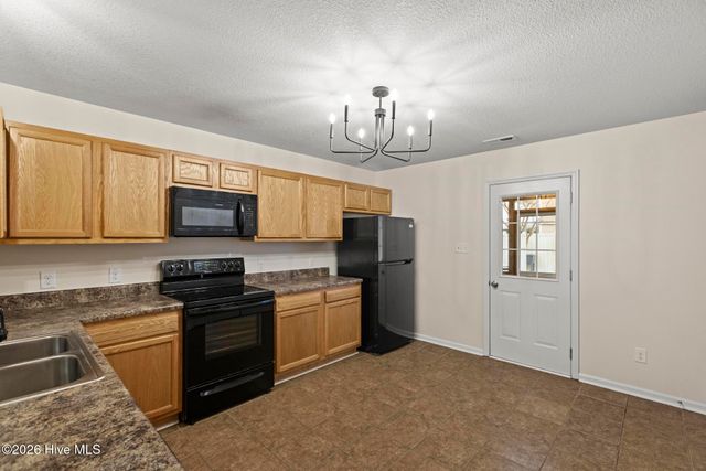 27 E Doris Avenue 111, Jacksonville, NC 28540