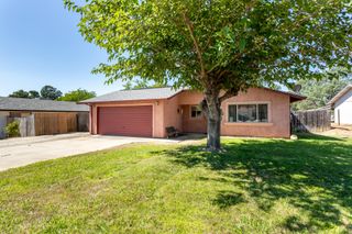 962 Redwood Boulevard, Redding, CA 96003