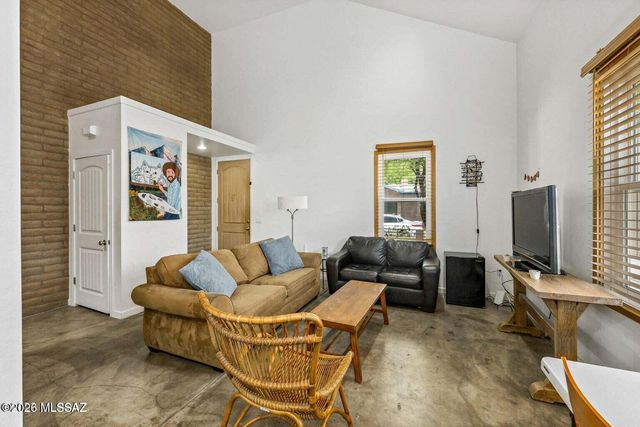 527 N Jacobus Avenue, Tucson, AZ 85705
