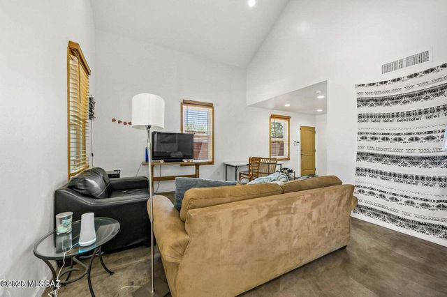 527 N Jacobus Avenue, Tucson, AZ 85705