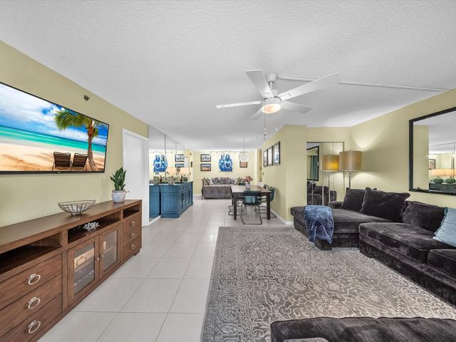 3215 S Ocean Boulevard 104, Highland Beach, FL 33487