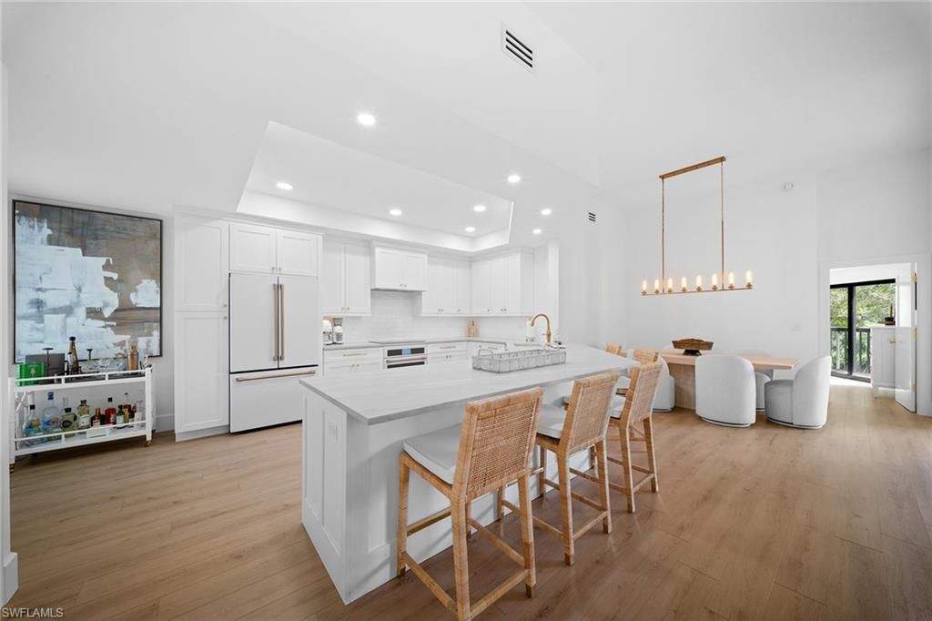 7016 Pelican Bay BLVD G202, NAPLES, FL 34108 — exterior