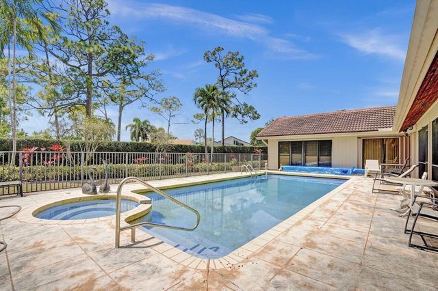 13179 Camero Way, Palm Beach Gardens, FL 33418