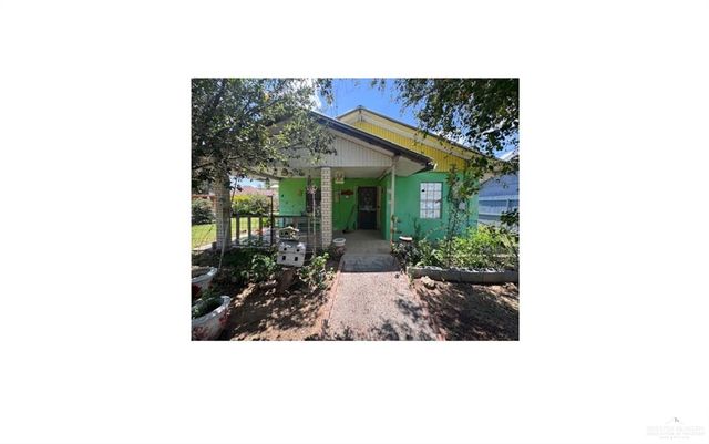 449 Las Comas Street, Rio Grande City, TX 78582