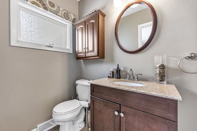 1604 WALLS STREET, Green Bay, WI 54304