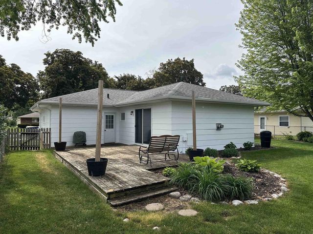 1604 WALLS STREET, Green Bay, WI 54304
