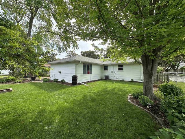 1604 WALLS STREET, Green Bay, WI 54304