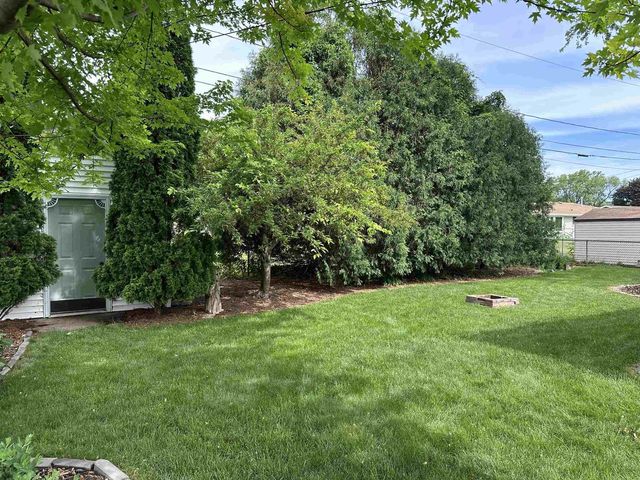 1604 WALLS STREET, Green Bay, WI 54304