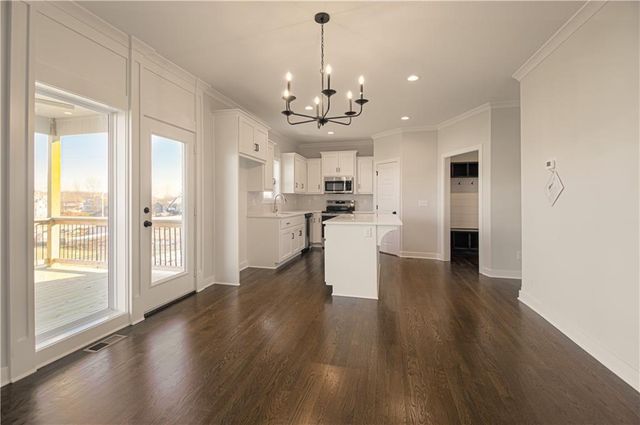 6014 NE 118th Street, Kansas City, MO 64156