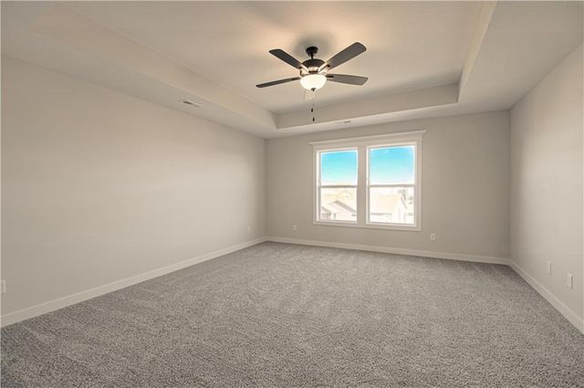 6014 NE 118th Street, Kansas City, MO 64156