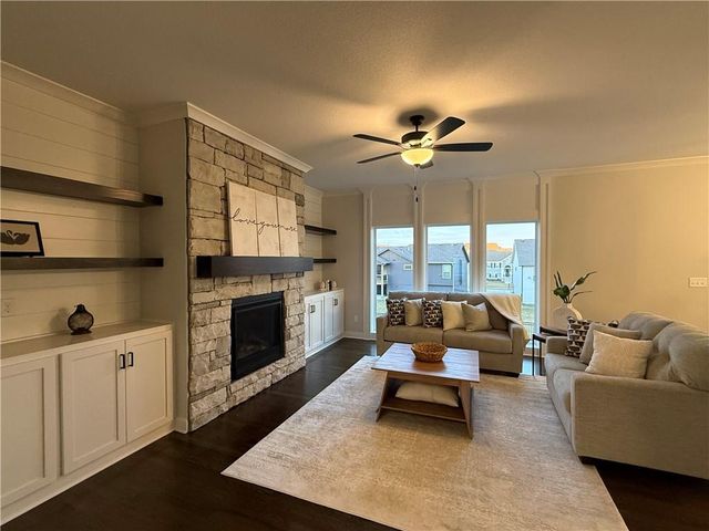 6014 NE 118th Street, Kansas City, MO 64156