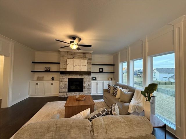 6014 NE 118th Street, Kansas City, MO 64156