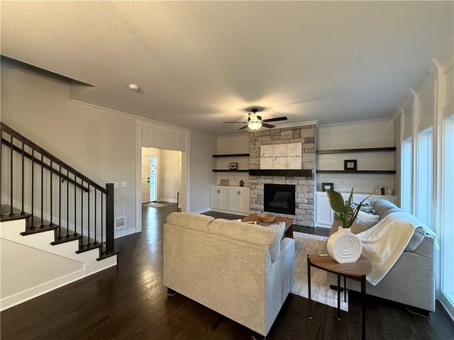 6014 NE 118th Street, Kansas City, MO 64156