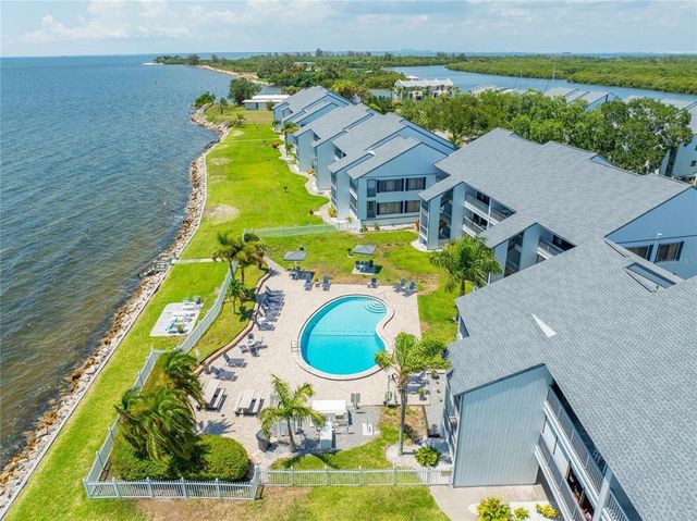 1032 SEAGRAPE DRIVE, Ruskin, FL 33570