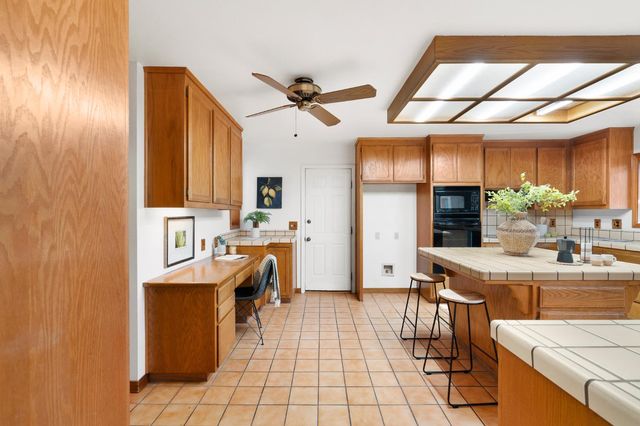 1327 Torrey St, Davis, CA 95618