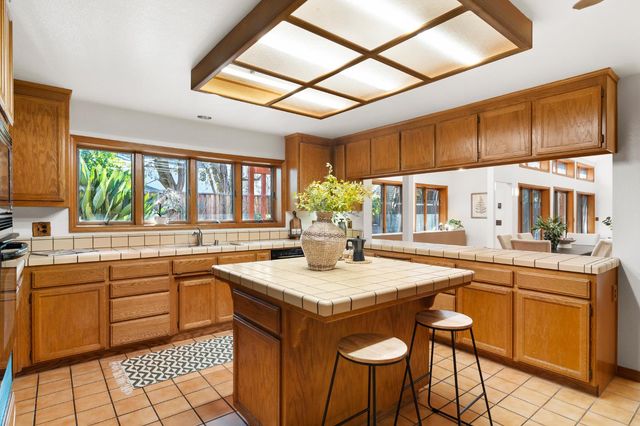 1327 Torrey St, Davis, CA 95618