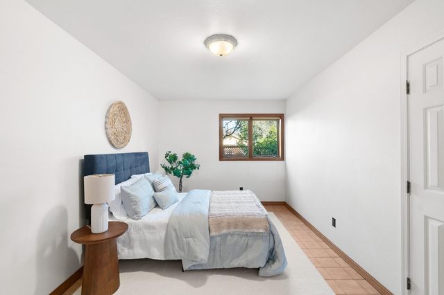 1327 Torrey St, Davis, CA 95618