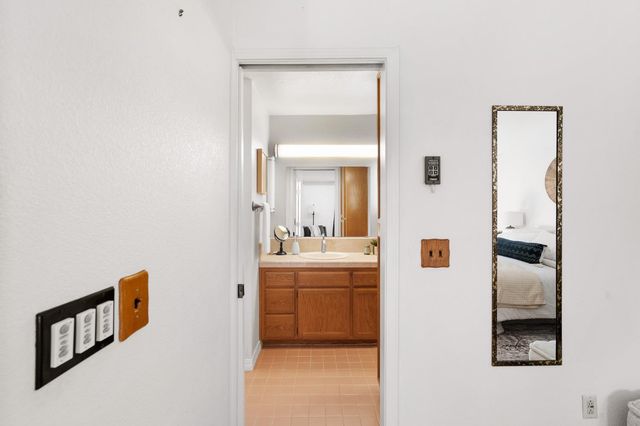 1327 Torrey St, Davis, CA 95618