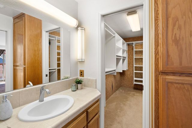 1327 Torrey St, Davis, CA 95618