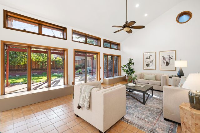 1327 Torrey St, Davis, CA 95618