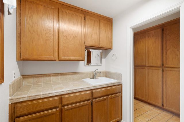 1327 Torrey St, Davis, CA 95618