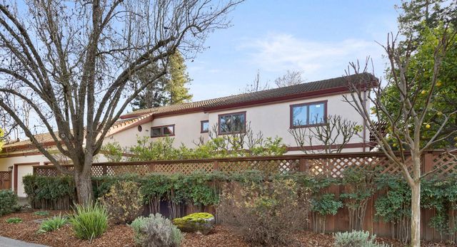 1327 Torrey St, Davis, CA 95618