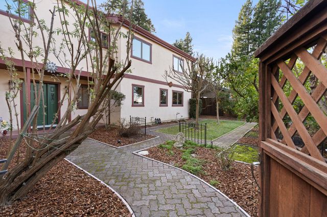 1327 Torrey St, Davis, CA 95618